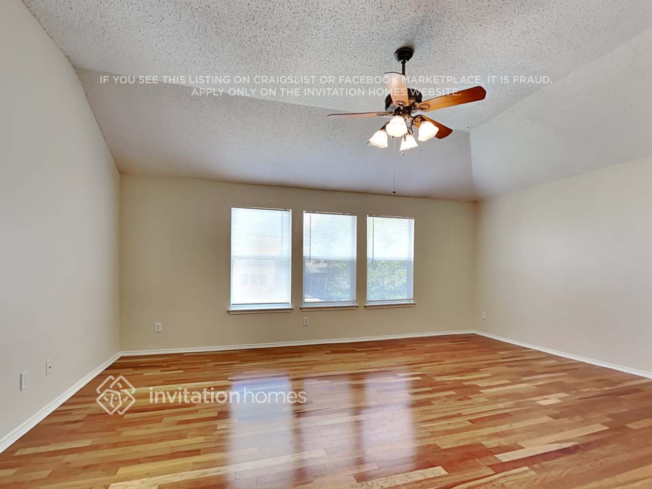 Building Photo - 4904 Palm Ridge Dr