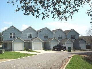 Primary Photo - "Charming 2-Bedroom Townhouse with 2.5 Bat...