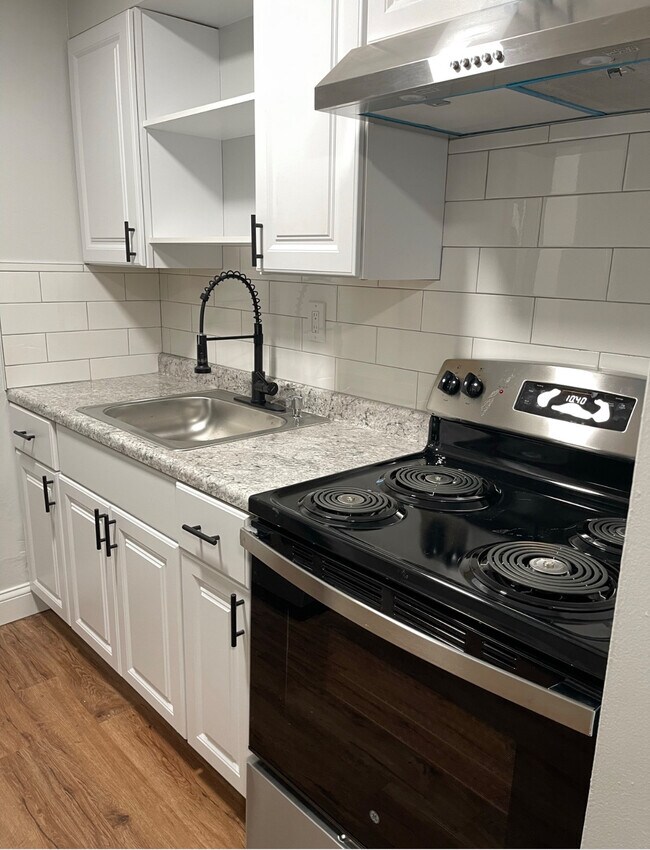 Building Photo - Main Street Milford Apartments LLC