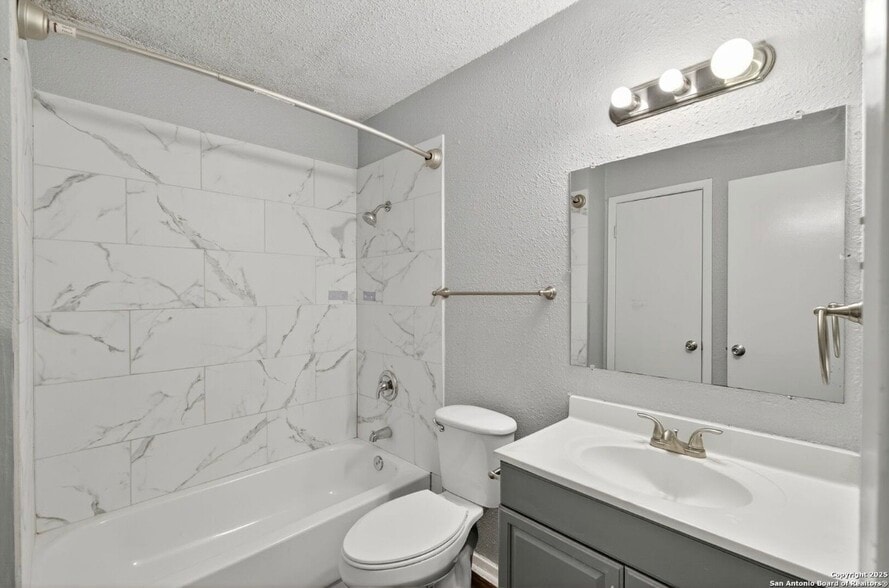 Building Photo - 4883 Aspen Wood Dr,