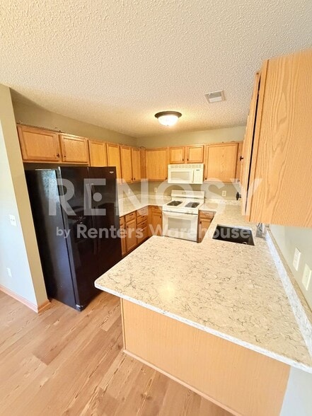 Building Photo - 1579 Serenity Ln