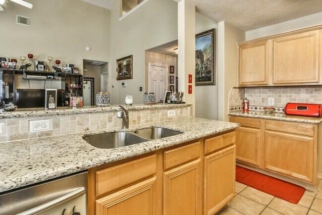 Building Photo - 5302 Palo Duro Dr