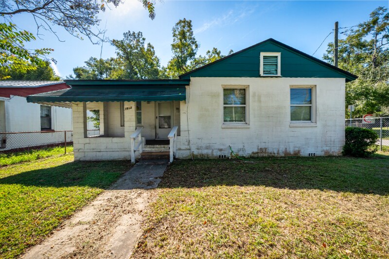 Building Photo - 1602 Wambolt St