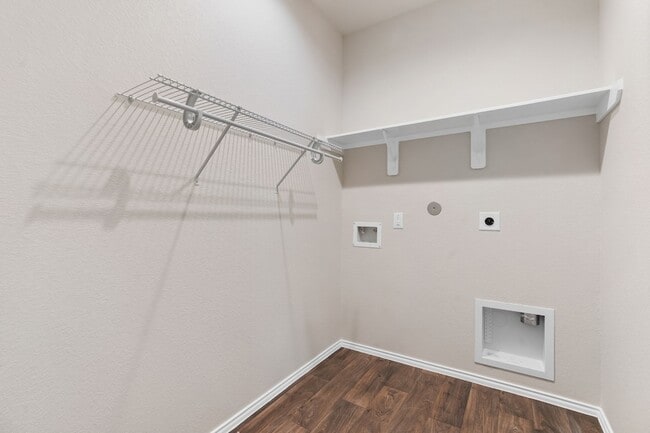 Building Photo - 24630 Charlton Green Ln