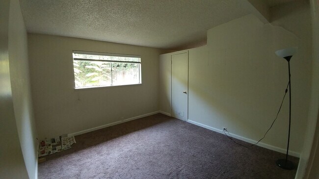 Building Photo - 1333 Notre Dame Dr