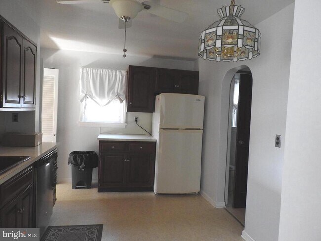 Building Photo - 110 Cambridge Ave