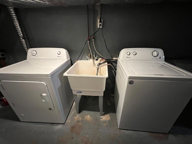 Building Photo - Beautiful 3-bed Single Family Home - Move-in Ready! (Clifton Heights)