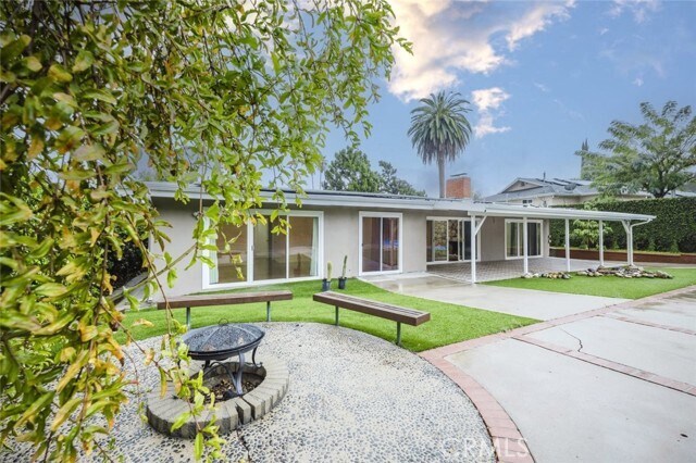 Building Photo - 5817 Lockhurst Dr