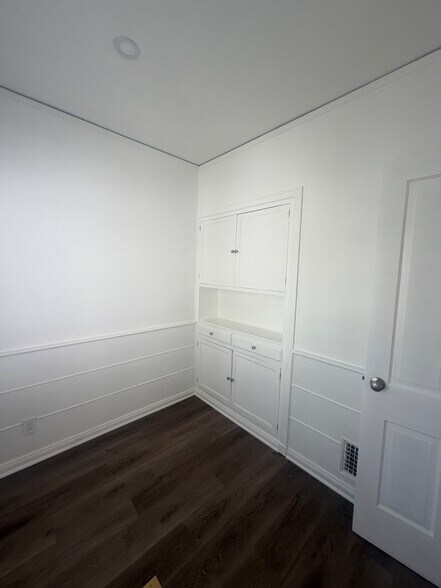 Breakfast Room - 3645 Monon St