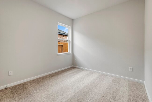 Building Photo - 401 San Miguel Crk Dr