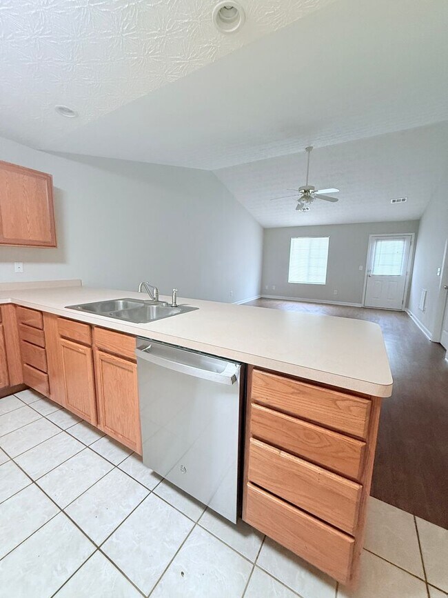 Building Photo - 4003 Hidden Hollow Dr