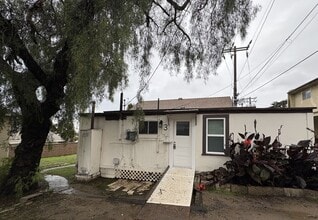 Building Photo - Studio Located Downtown Ventura, Close to ...