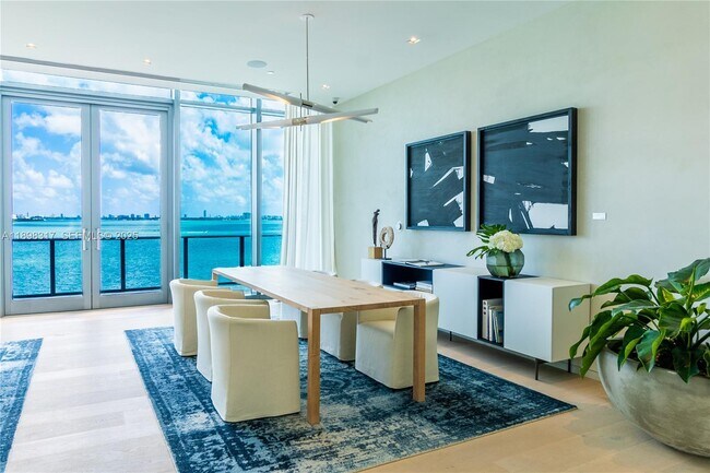 Building Photo - 3131 NE 7th Ave