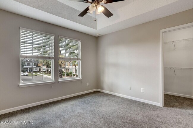 Building Photo - 4220 Plantation Oaks Blvd