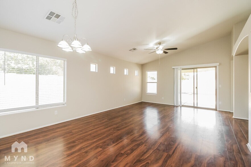 Building Photo - 3263 E Joseph Way