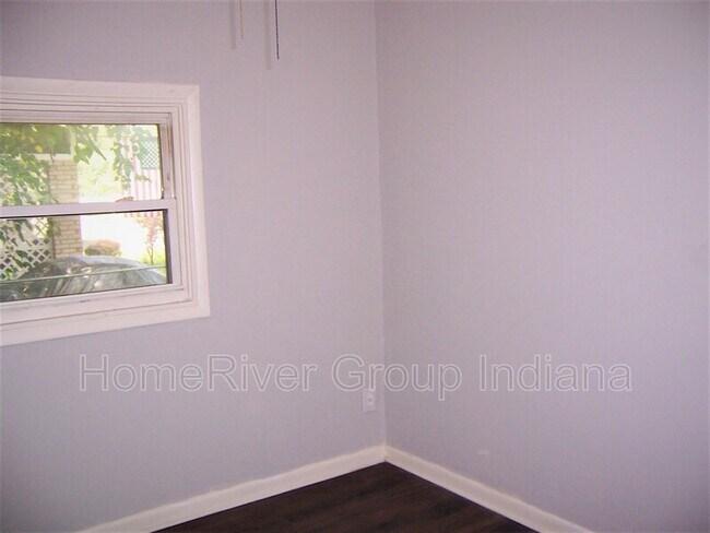 Building Photo - 3301 W 11th St