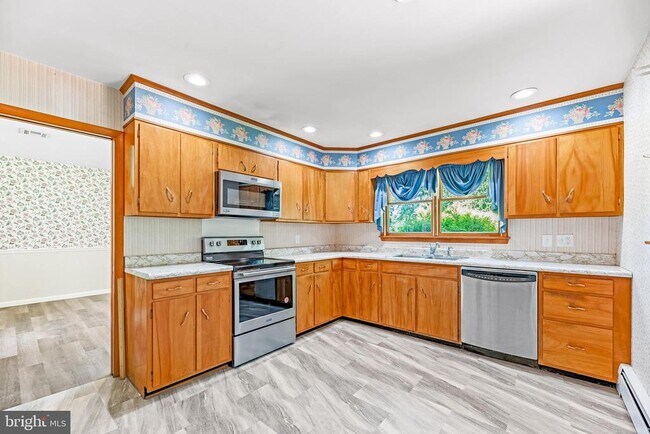 Building Photo - 2535 Solomons Island Rd