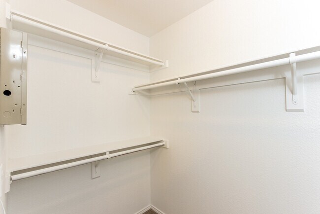 Building Photo - 101 Kennedy Dr