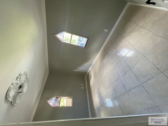 Building Photo - 1169 Calle Galaxia