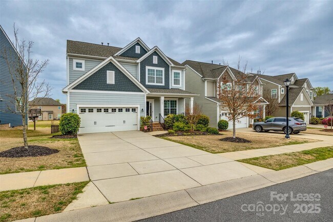 Building Photo - 327 Hawks Creek Pkwy