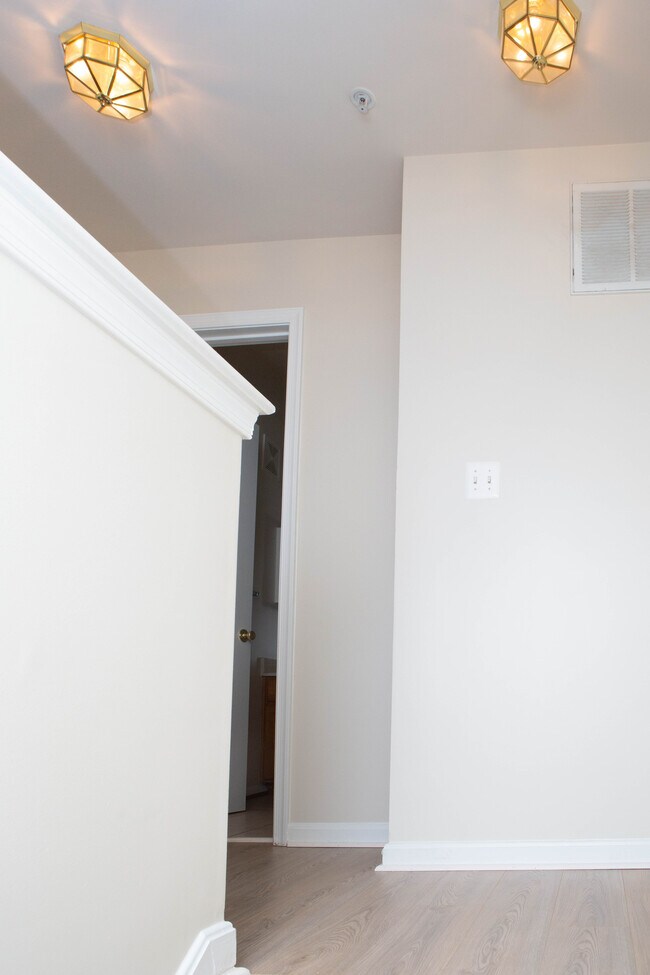 Building Photo - 2829 Forest Run Dr