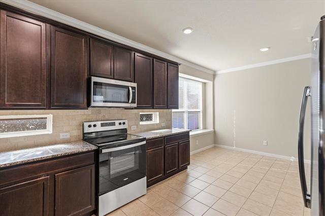 Building Photo - 16604 White Rock Blvd