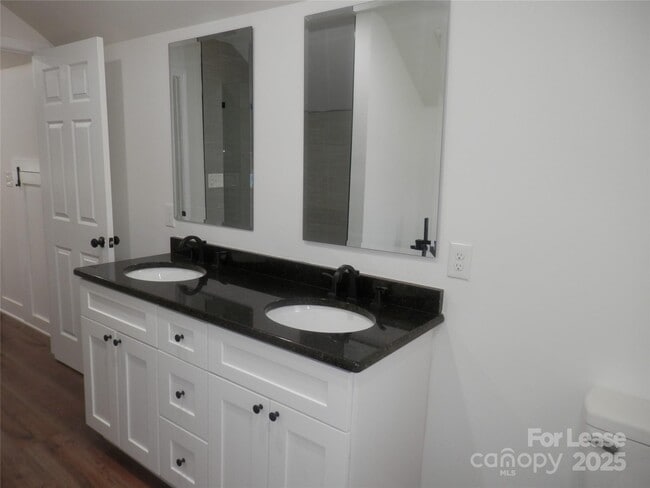 Building Photo - 1712 Washington Ave