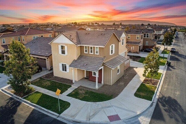 Primary Photo - Spacious 4-Bedroom Corner-Lot Home w/ Smar...