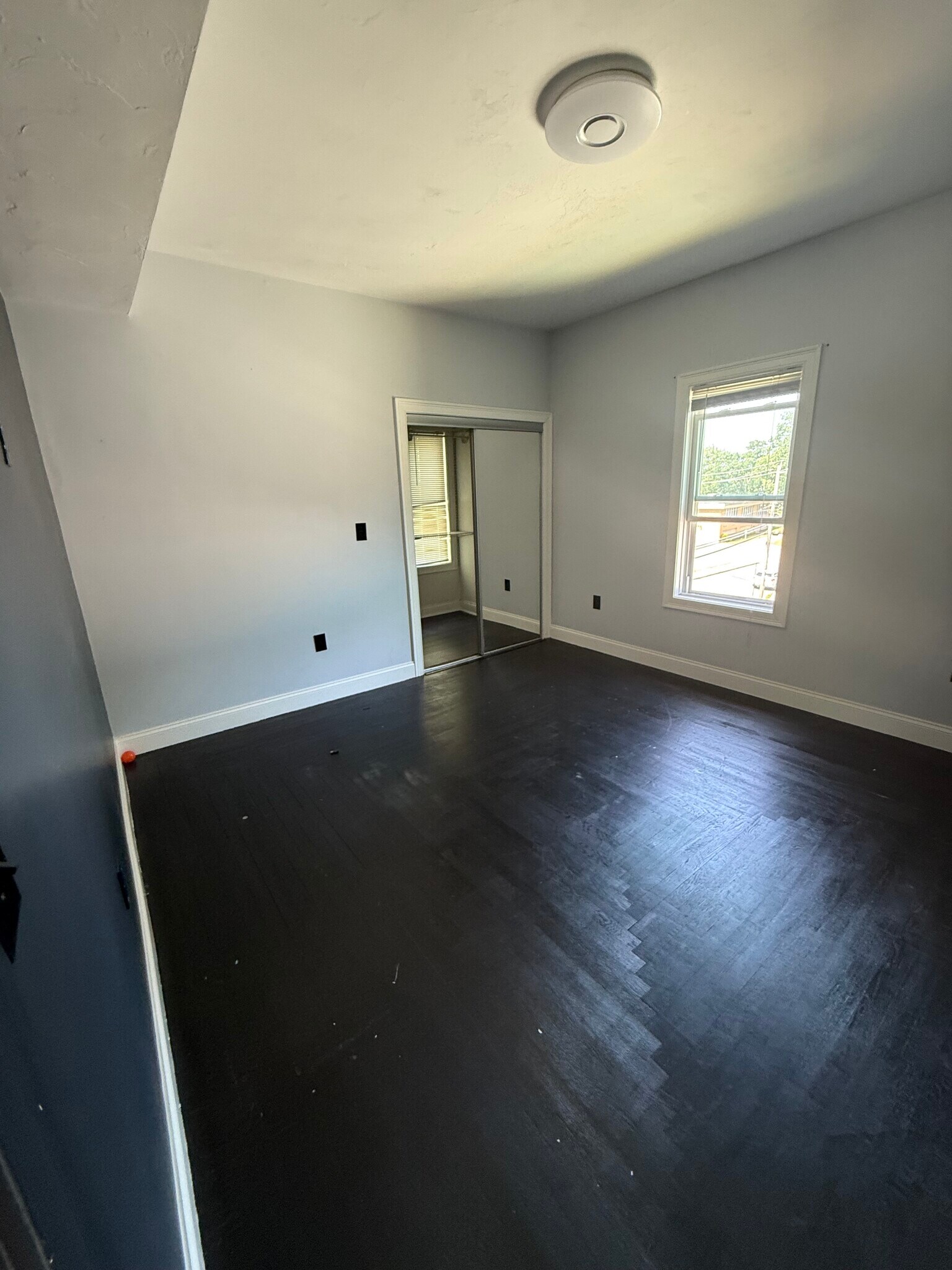 Building Photo - 615 N Montello St