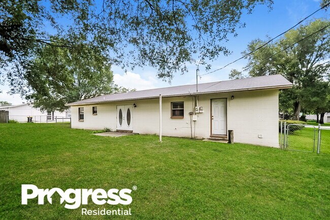 Building Photo - 3412 Groveview Dr