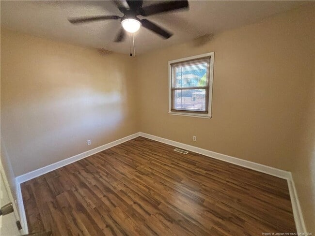 Building Photo - 931 Fleetwood Dr