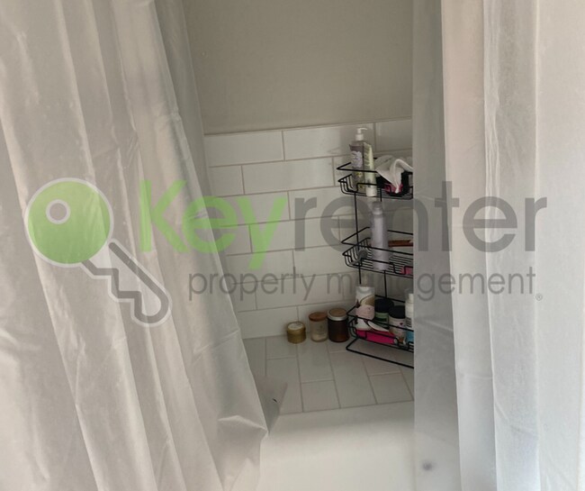 Building Photo - 2692 Bradford Way