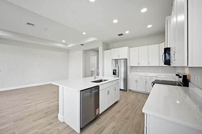 Building Photo - 13955 Spruce Pne Dr