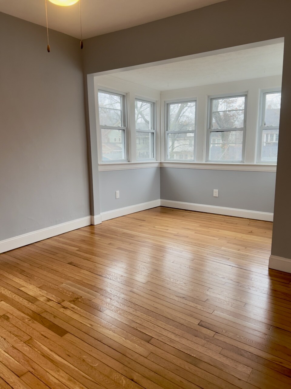 Large Rear Bedroom - 2407 Woodmere Dr