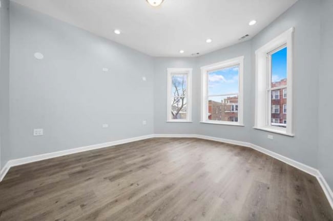 Building Photo - 7839 S Sangamon St