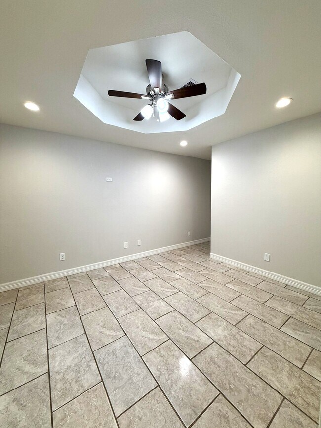 Building Photo - 5763 Westover St