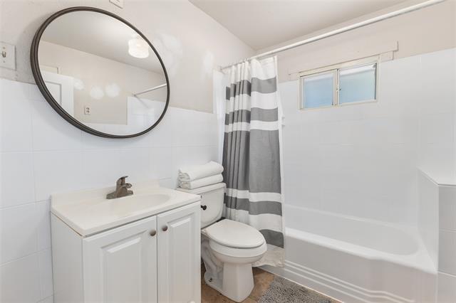 Building Photo - 2438 Emmett St