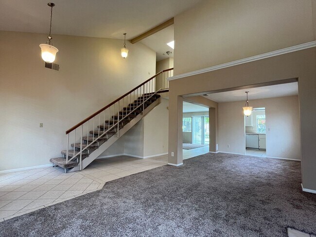 Building Photo - 517 Heather Ridge Rd