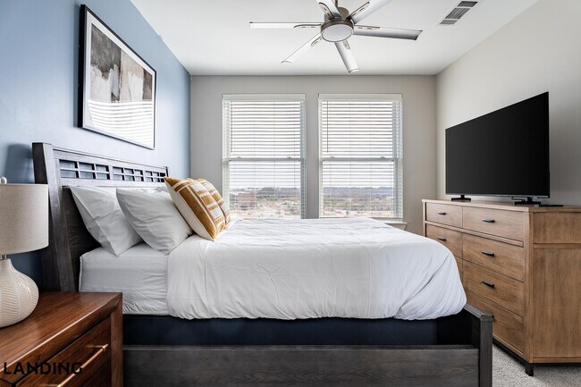 Building Photo - 301 Passage Way