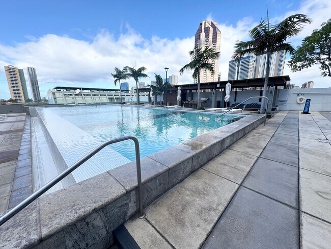 Building Photo - Move in Ready 1-Bedroom at Symphony Honolulu
