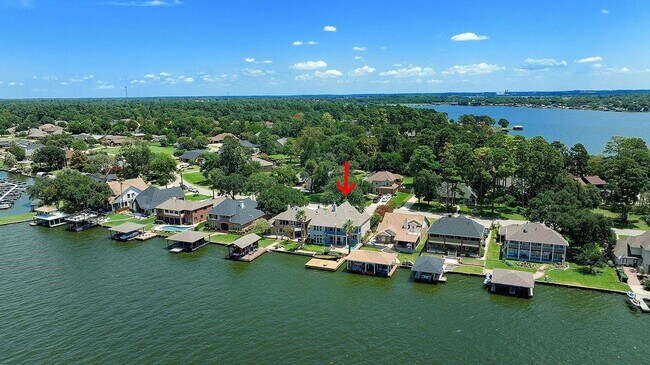 Building Photo - 12374 Lake Vista Dr