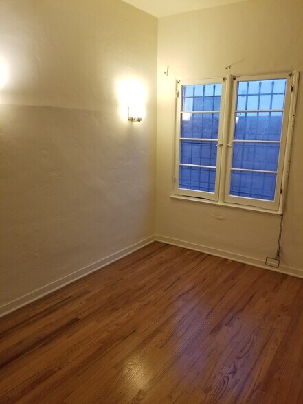 Bedroom 2 - 353 S Orlando Ave