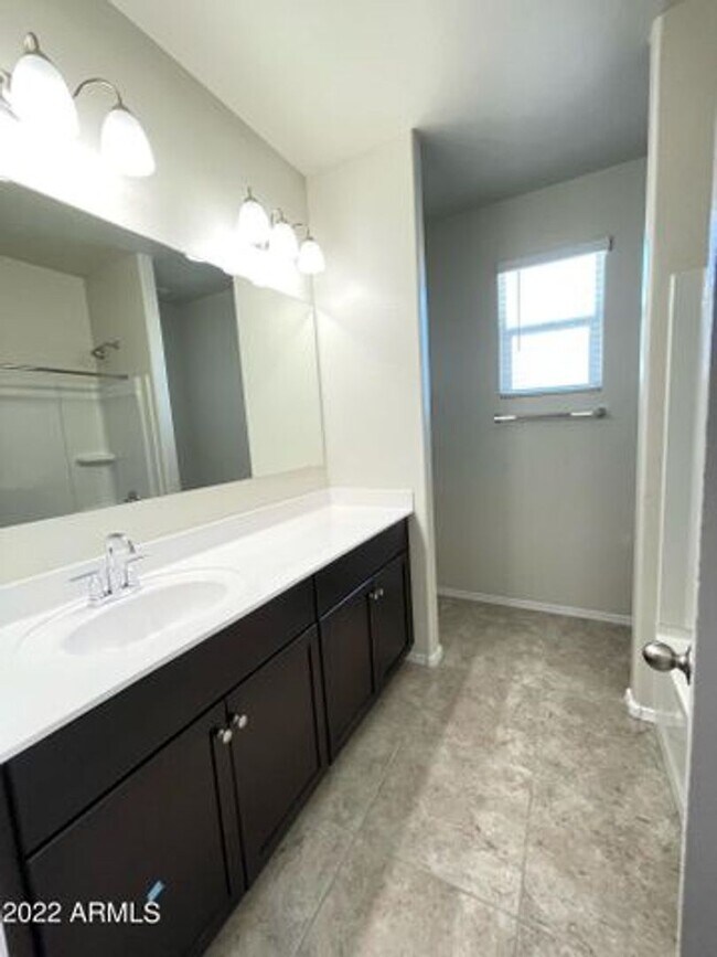 Building Photo - Brand NEW 3 Bed/2Bath never in Crestfield ...