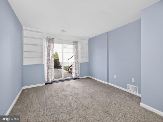 Building Photo - 1277 Beverly Rd