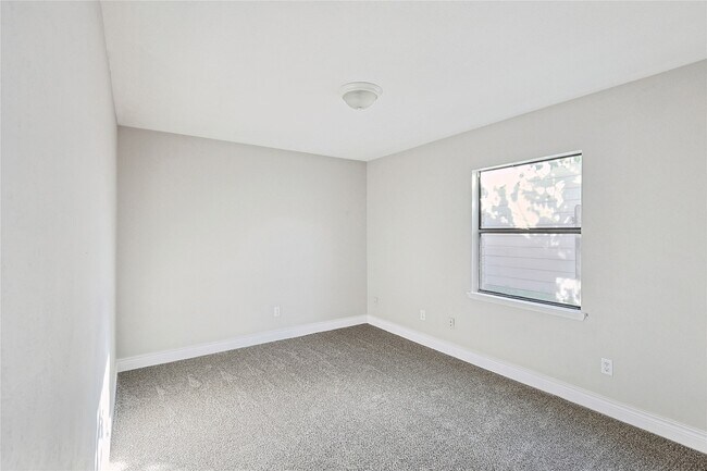 Building Photo - 17310 Nordway Dr