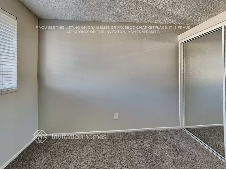 Building Photo - 14327 Green Vista Dr