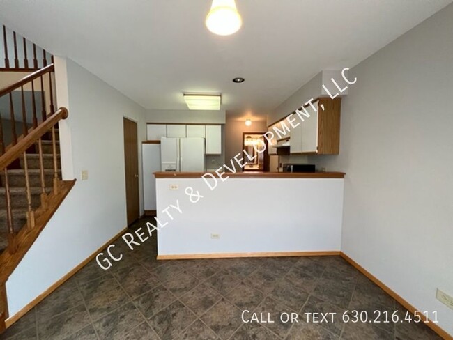 Building Photo - 1077 Stillwater Rd