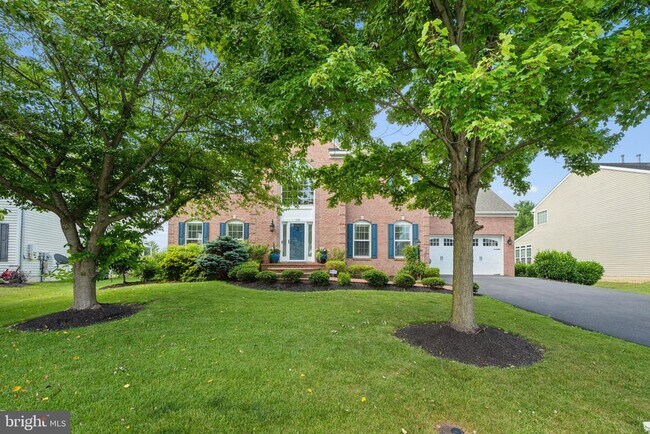 Building Photo - 110 Bedrock Dr