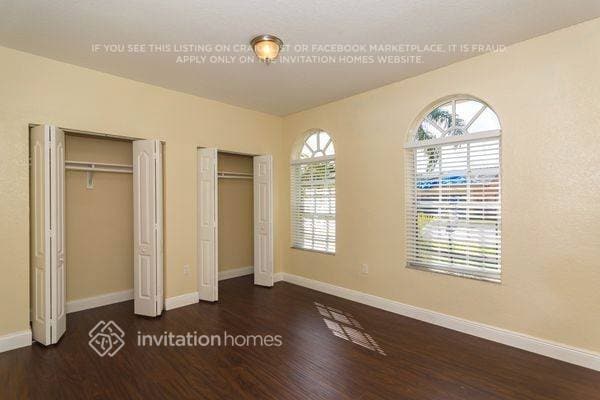 Building Photo - 8723 NW 142nd Ln