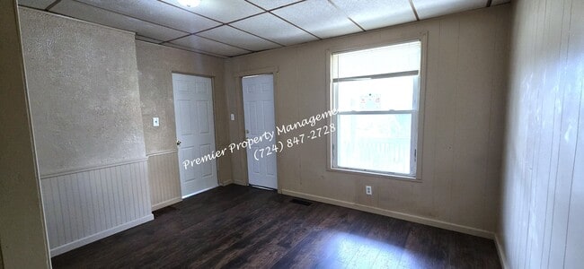 Building Photo - 76 2nd Ave